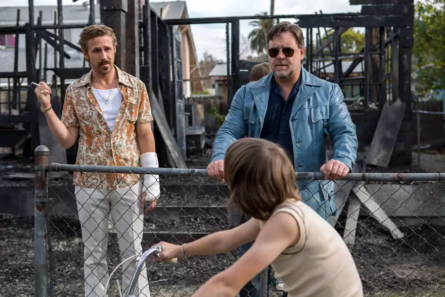 Nice Guys. Równi goście - galeria zdjęć - filmweb