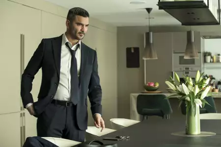 Nieznajomi - galeria zdjęć - filmweb