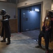 Daybreak - galeria zdjęć - filmweb