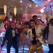 Daybreak - galeria zdjęć - filmweb