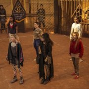 Daybreak - galeria zdjęć - filmweb