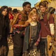 Daybreak - galeria zdjęć - filmweb