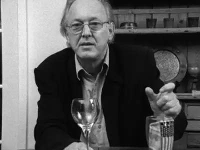 Osaczeni. Demokracja w sidłach neoliberalizmu - galeria zdjęć - filmweb