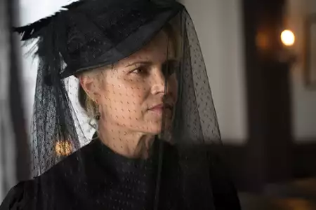 Lizzie - galeria zdjęć - filmweb