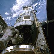 IMAX: Hubble 3D - galeria zdjęć - filmweb