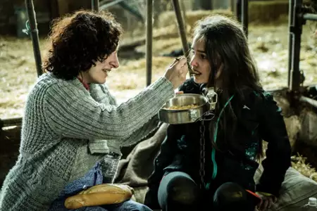 Uwięzione - galeria zdjęć - filmweb