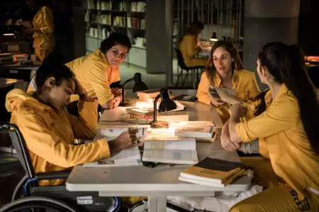 Uwięzione - galeria zdjęć - filmweb