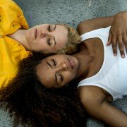 Uwięzione - galeria zdjęć - filmweb