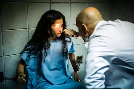 Uwięzione - galeria zdjęć - filmweb