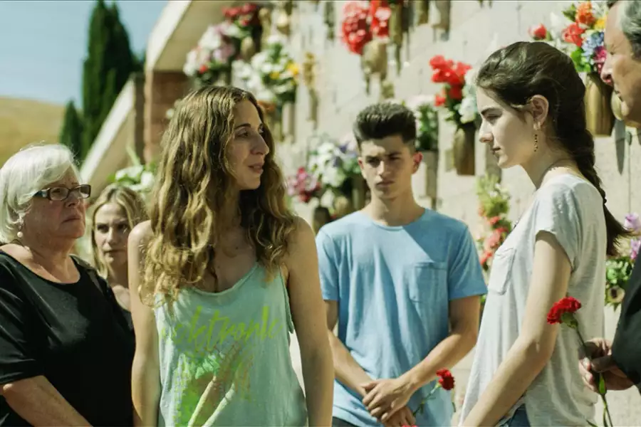 Uwięzione - galeria zdjęć - filmweb