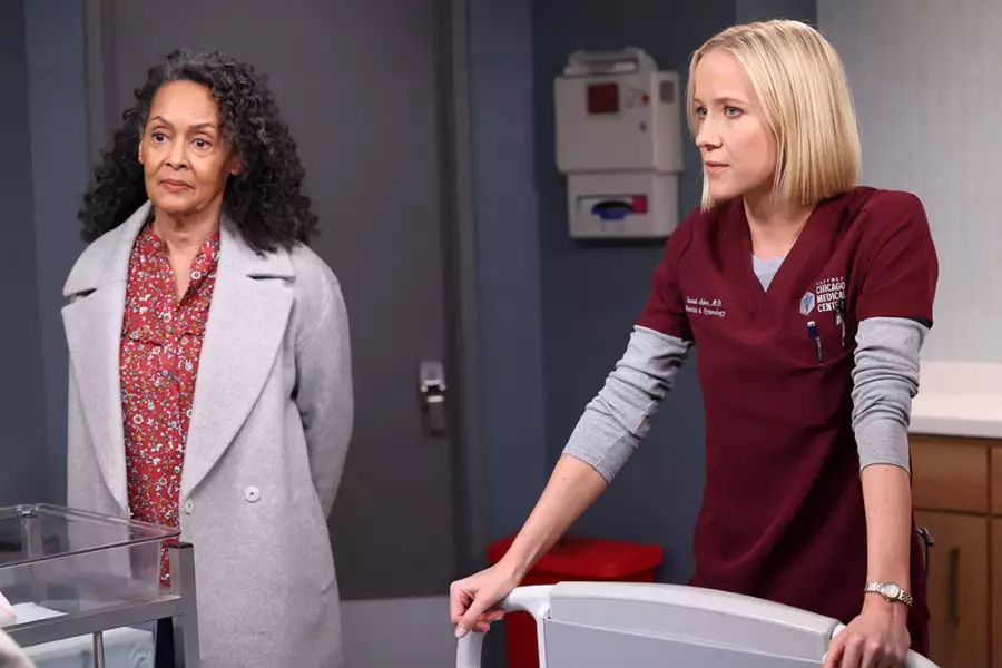 Chicago Med - galeria zdjęć - filmweb