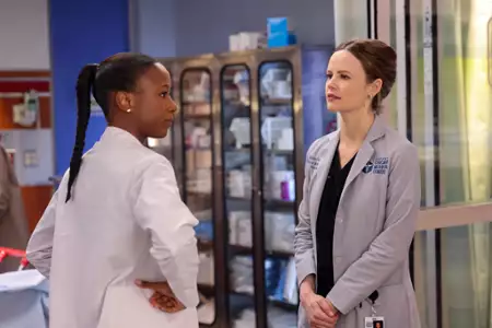 Chicago Med - galeria zdjęć - filmweb