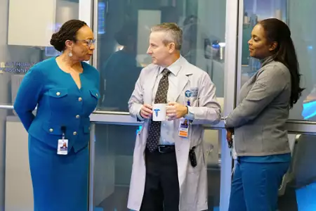 Chicago Med - galeria zdjęć - filmweb