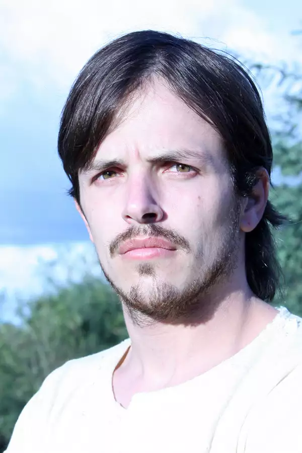 Nieobecny - galeria zdjęć - filmweb