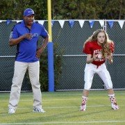 Bella and the Bulldogs - galeria zdjęć - filmweb