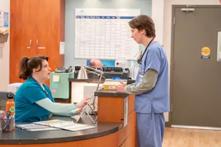 St. Denis Medical - galeria zdjęć - filmweb