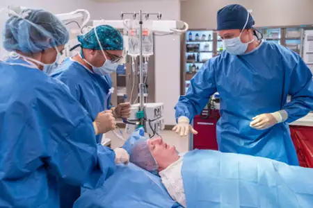 St. Denis Medical - galeria zdjęć - filmweb