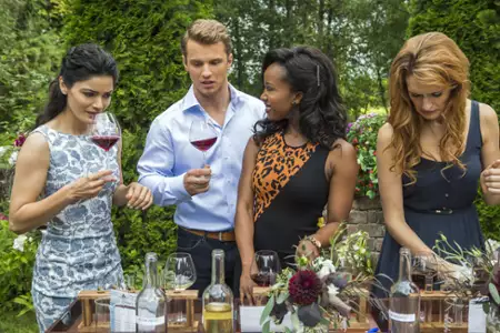 UnReal: Telewizja kłamie - galeria zdjęć - filmweb