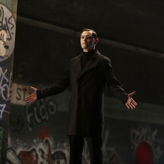 Adam / Anonimowy rozm&oacute;wca / Dr Lewis Farber