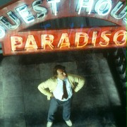 Guest House Paradiso - galeria zdjęć - filmweb