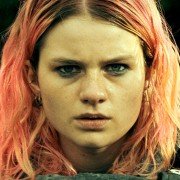 Pozwól mi upaść - galeria zdjęć - filmweb