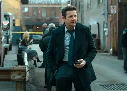 Burmistrz Kingstown - galeria zdjęć - filmweb