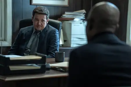 Burmistrz Kingstown - galeria zdjęć - filmweb