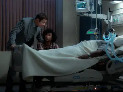 Burmistrz Kingstown - galeria zdjęć - filmweb