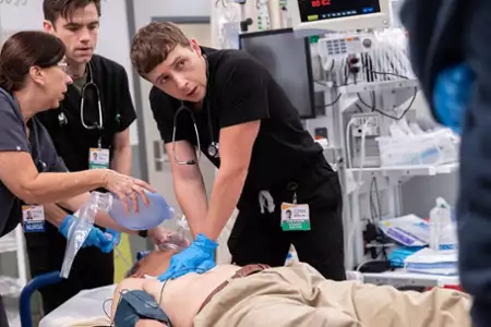 The Pitt - galeria zdjęć - filmweb