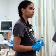 The Pitt - galeria zdjęć - filmweb