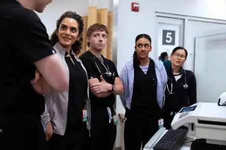 The Pitt - galeria zdjęć - filmweb