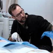 The Pitt - galeria zdjęć - filmweb