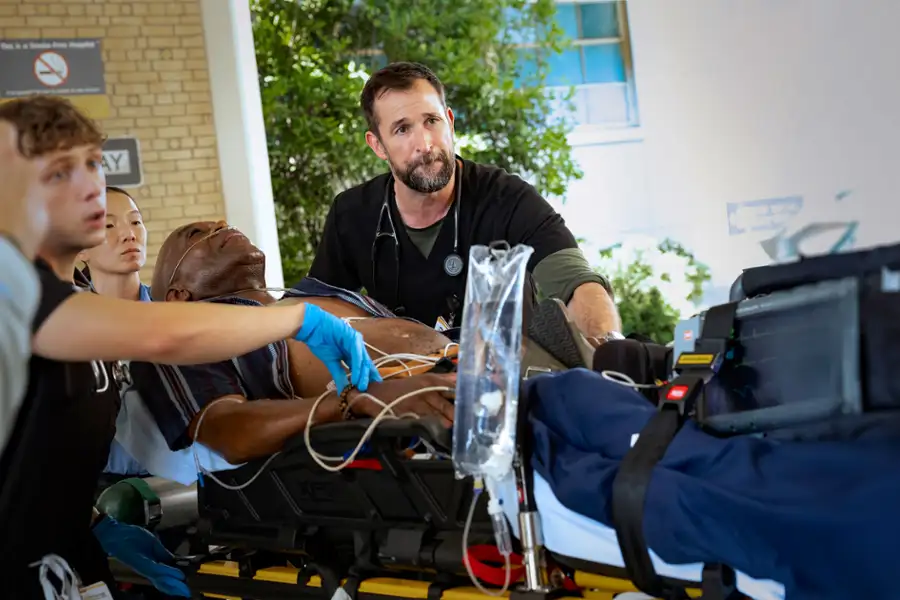 The Pitt - galeria zdjęć - filmweb