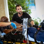 The Pitt - galeria zdjęć - filmweb