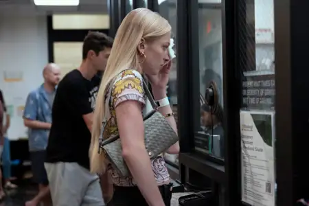 The Pitt - galeria zdjęć - filmweb