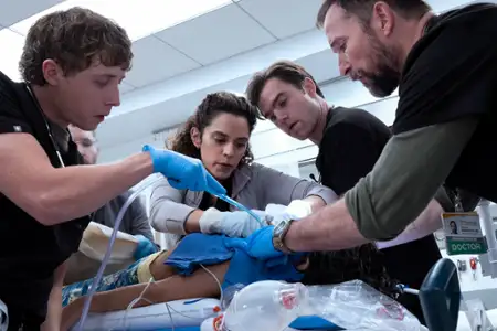 The Pitt - galeria zdjęć - filmweb