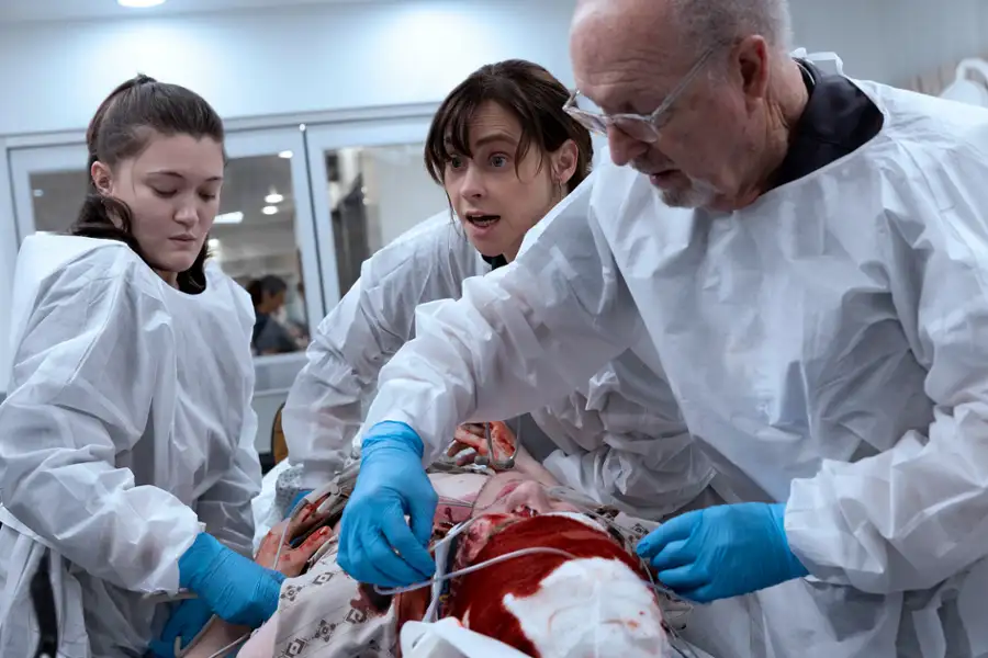 The Pitt - galeria zdjęć - filmweb