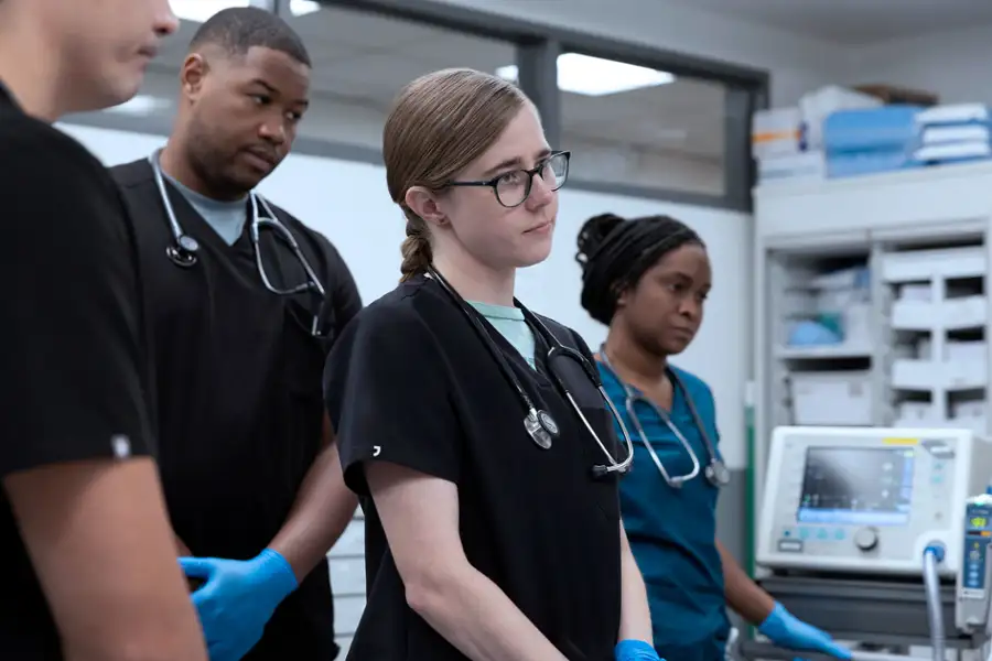 The Pitt - galeria zdjęć - filmweb