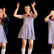 Olivia Newton-John: Hopelessly Devoted to You - galeria zdjęć - filmweb