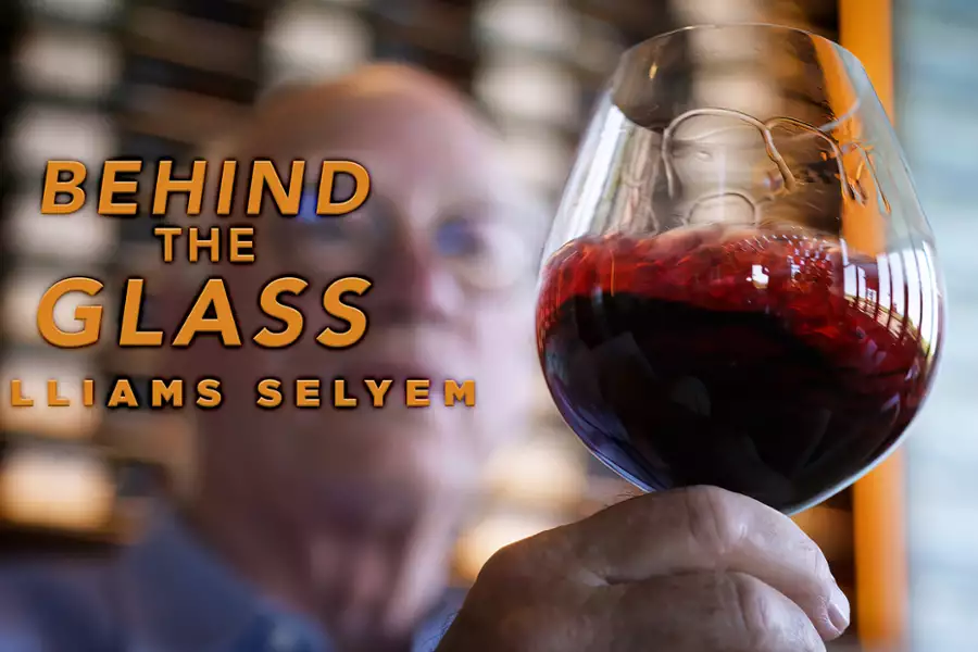 Behind the Glass - galeria zdjęć - filmweb