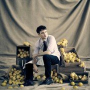 Sweetbitter - galeria zdjęć - filmweb