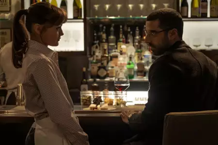 Sweetbitter - galeria zdjęć - filmweb