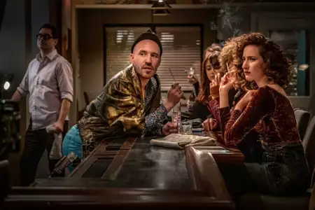 Sweetbitter - galeria zdjęć - filmweb