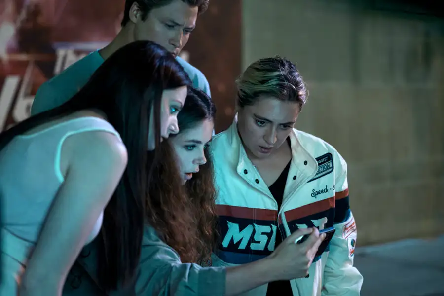 Gen V - galeria zdjęć - filmweb