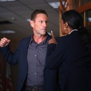 Muzzle - galeria zdjęć - filmweb