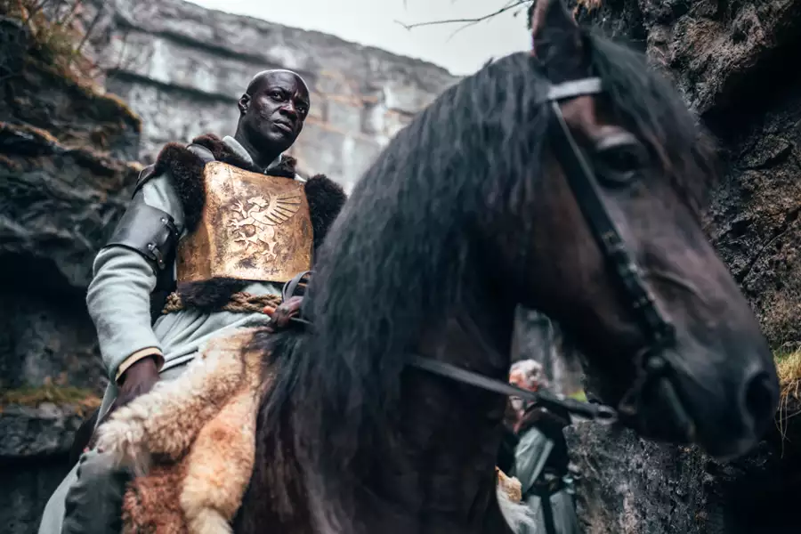 Zimowy monarcha - galeria zdjęć - filmweb