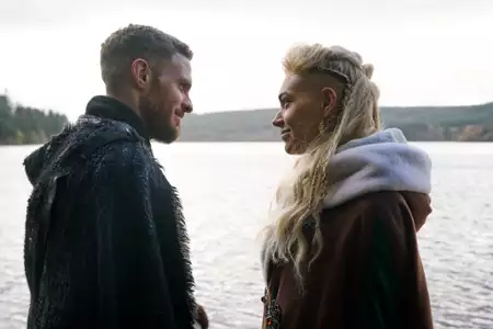 Zimowy monarcha - galeria zdjęć - filmweb