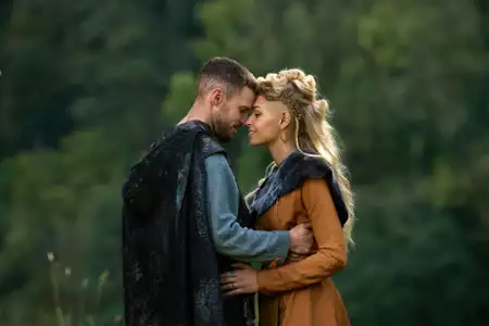 Zimowy monarcha - galeria zdjęć - filmweb