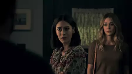 Truth Be Told - galeria zdjęć - filmweb