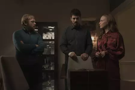 Servant - galeria zdjęć - filmweb